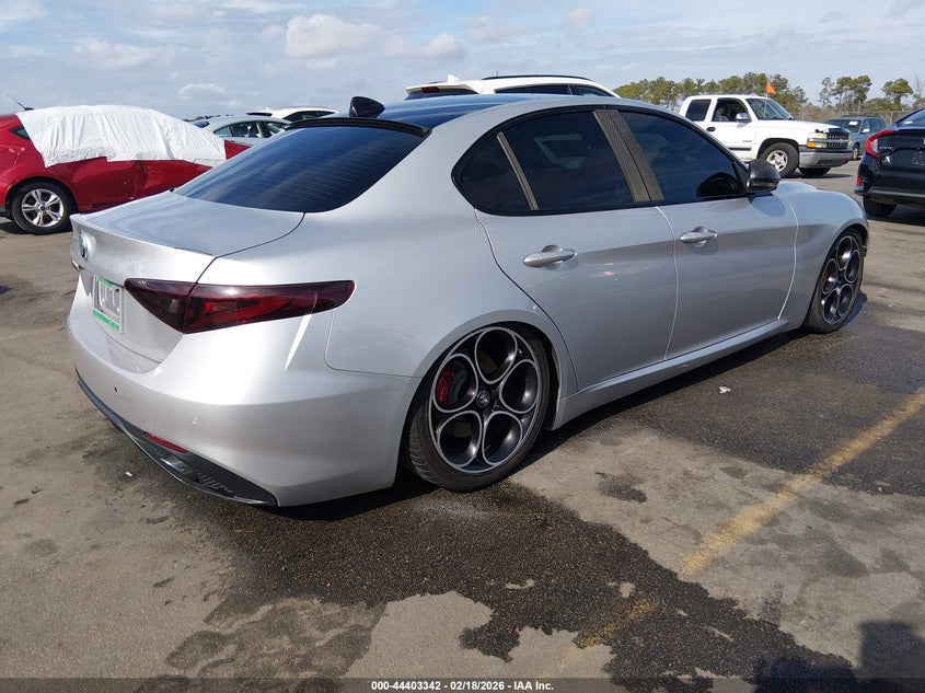 2019 Alfa Romeo Giulia Ti Sport Rwd