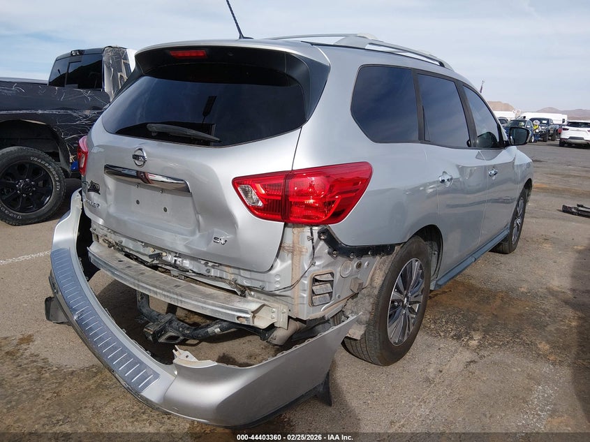 2017 Nissan Pathfinder Sv