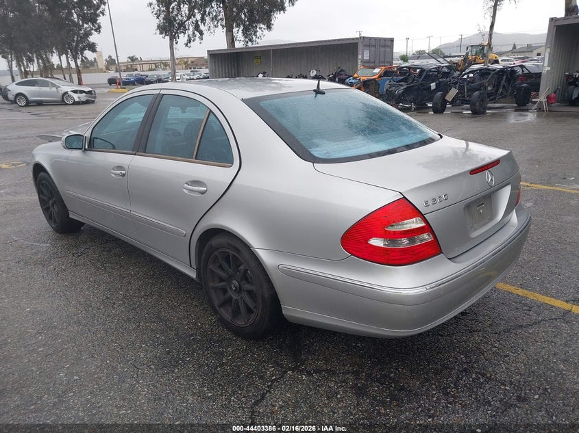 2004 Mercedes-Benz E 320
