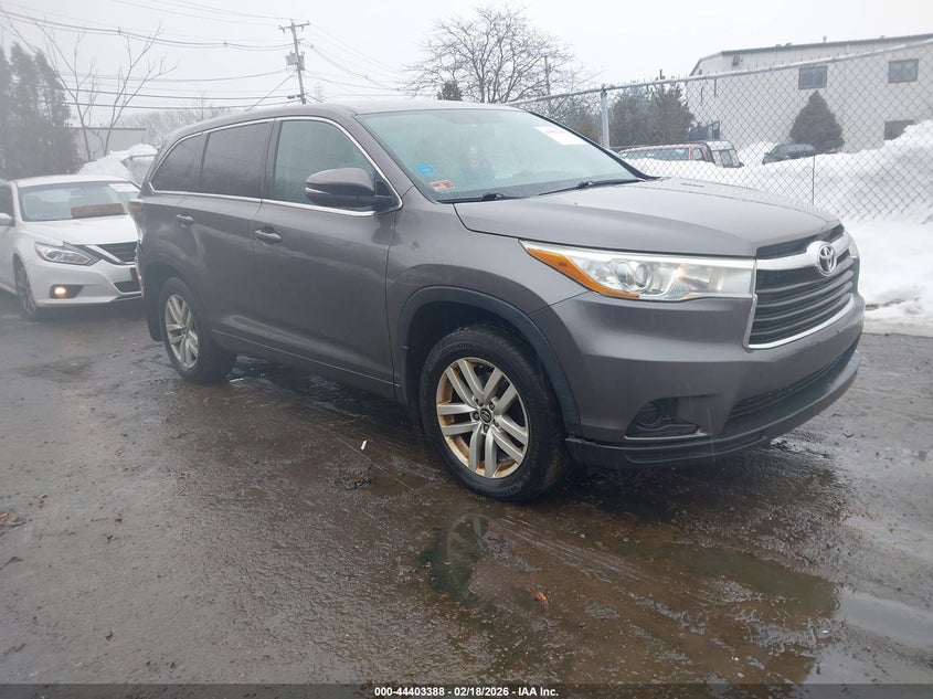 2016 Toyota Highlander Le V6