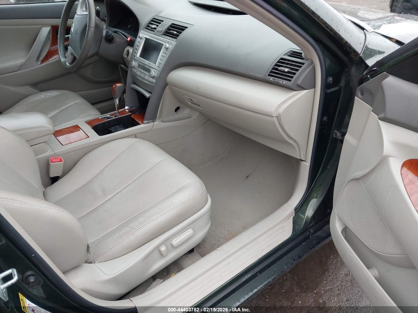 2011 Toyota Camry Xle V6