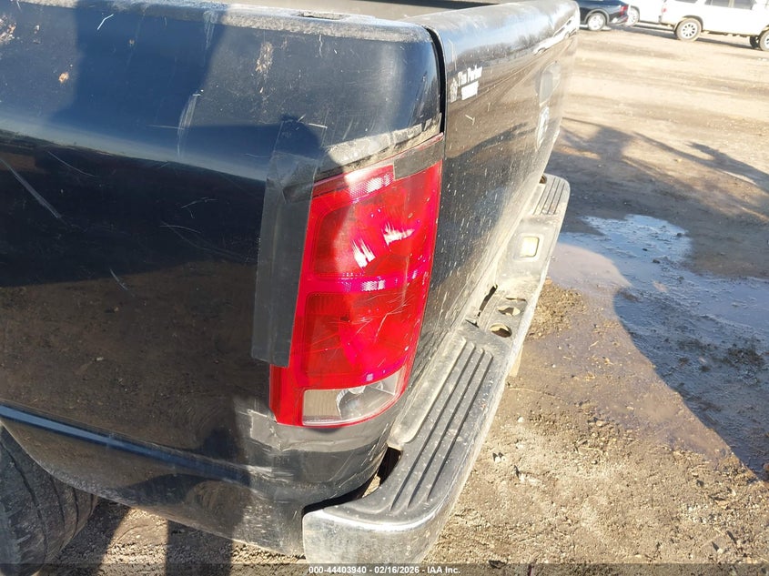 2005 Dodge Ram 1500 Slt/Laramie VIN: 1D7HA18N85J529337 Lot: 44403940