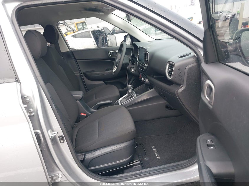 2025 Hyundai Venue Se