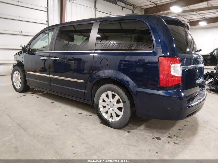 2015 Chrysler Town & Country Touring