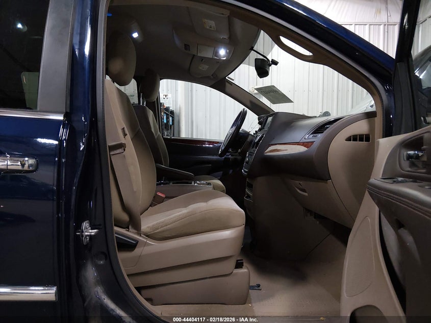 2015 Chrysler Town & Country Touring