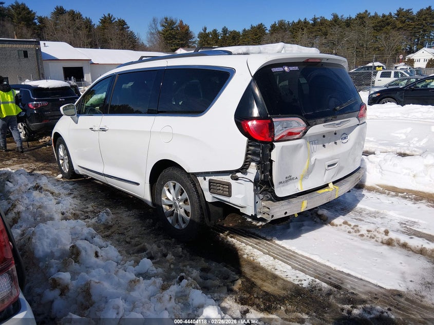 2018 Chrysler Pacifica Touring L
