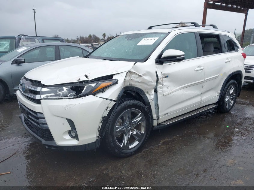 2019 Toyota Highlander Hybrid Limited Platinum