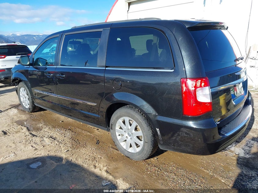 2016 Chrysler Town & Country Touring