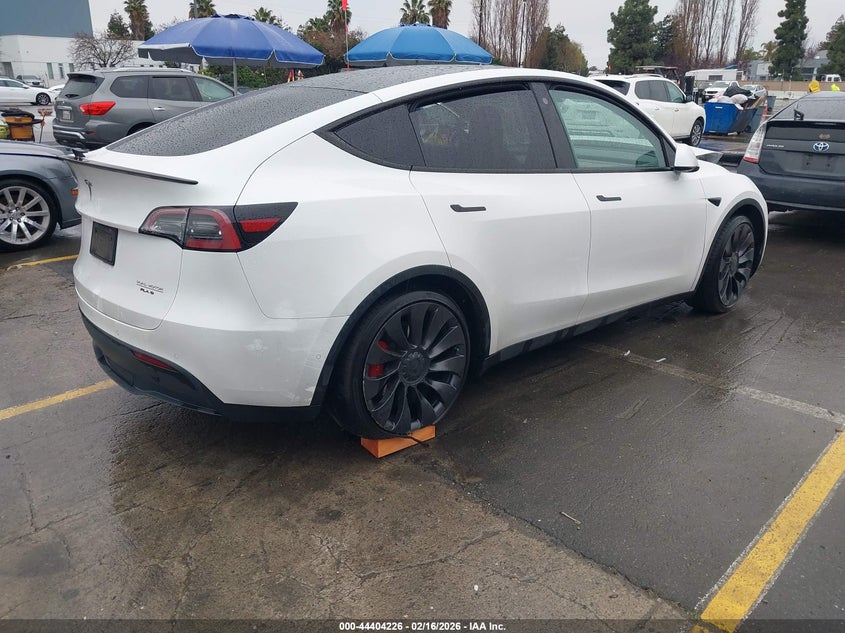2022 Tesla Model Y Performance Dual Motor All-Wheel Drive