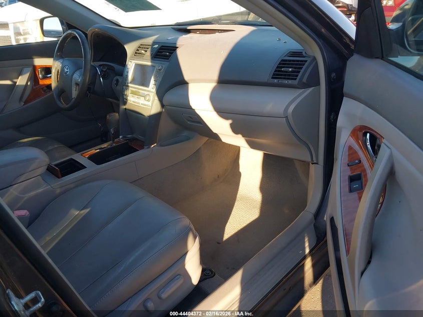 2011 Toyota Camry Hybrid