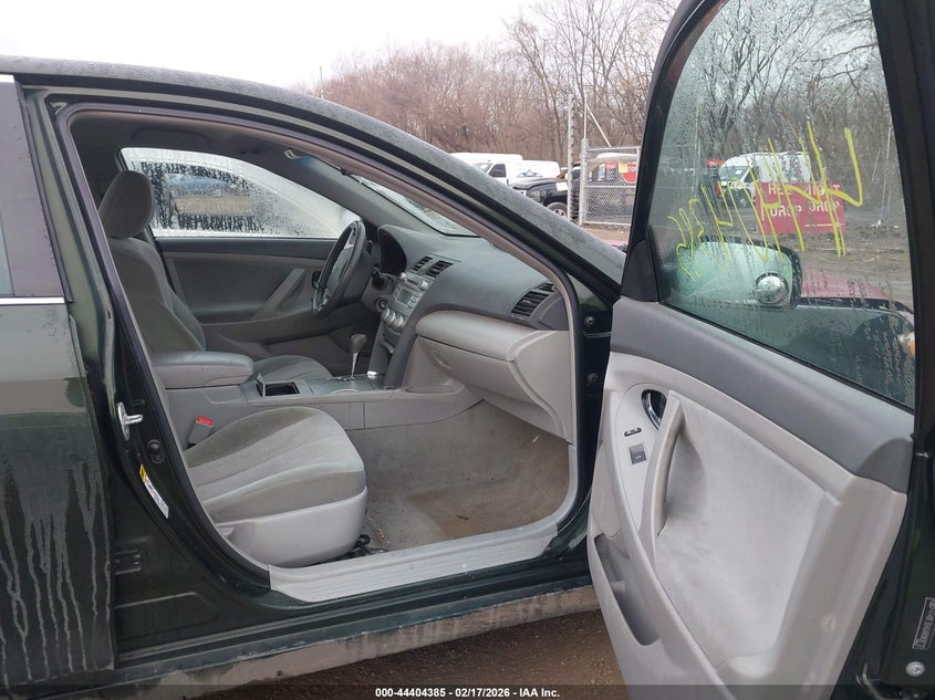 2010 Toyota Camry Le