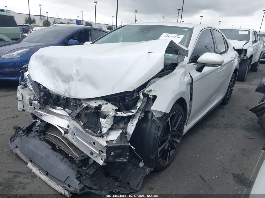 2020 Toyota Camry Xse