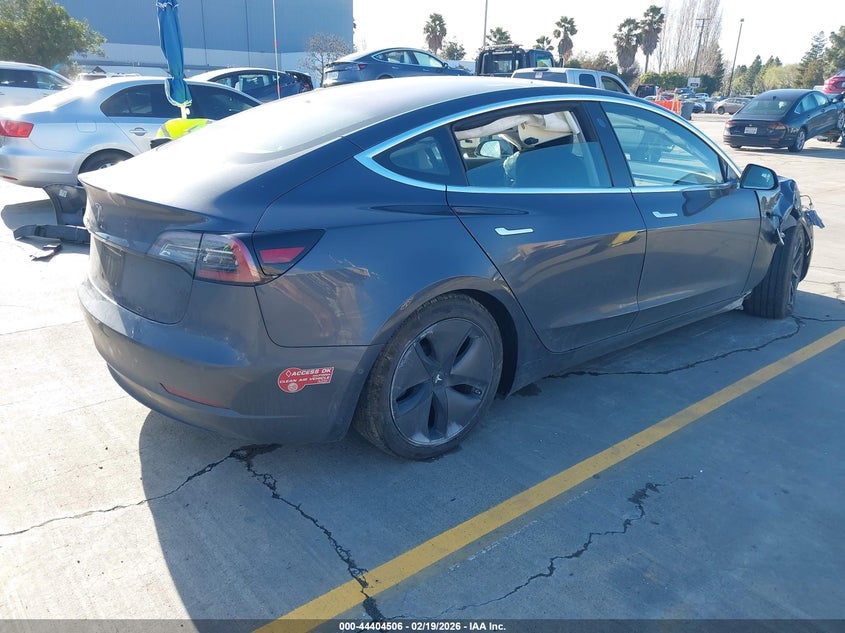 2018 Tesla Model 3 Long Range/Mid Range