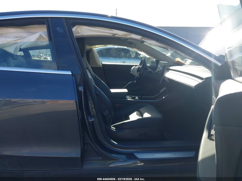 2018 Tesla Model 3 Long Range/Mid Range