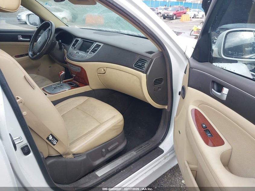 2013 Hyundai Genesis 3.8