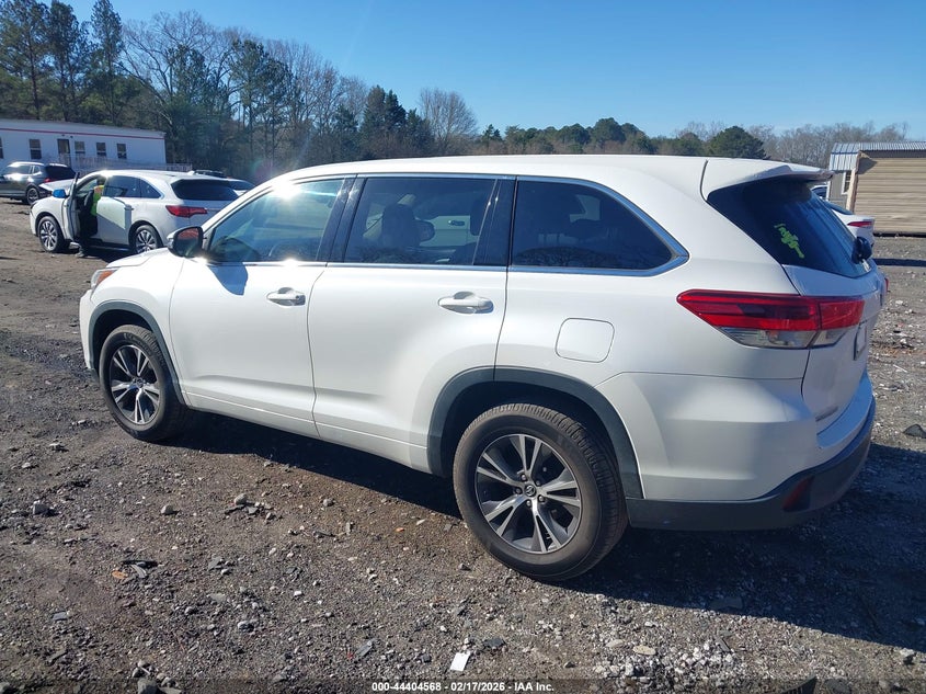 2018 Toyota Highlander Le