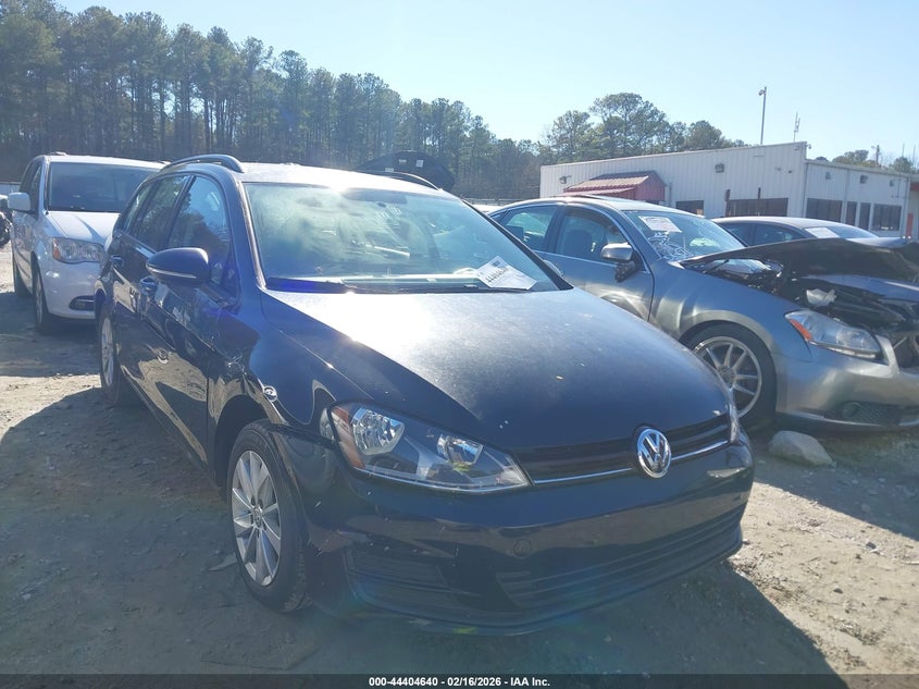 2016 Volkswagen Golf Sportwagen Tsi S 4-Door