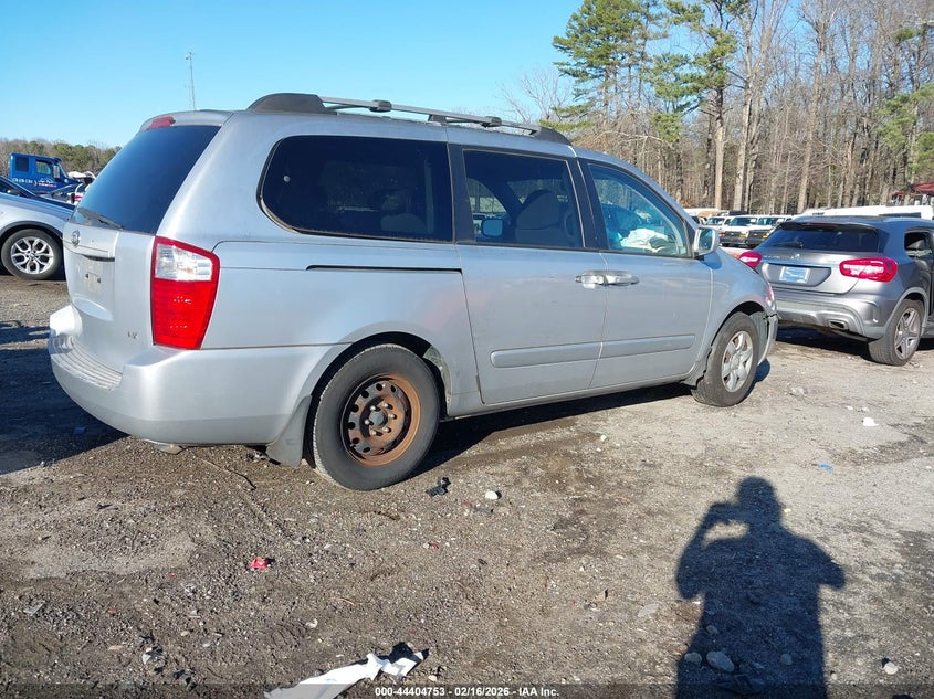 2008 Kia Sedona Lx