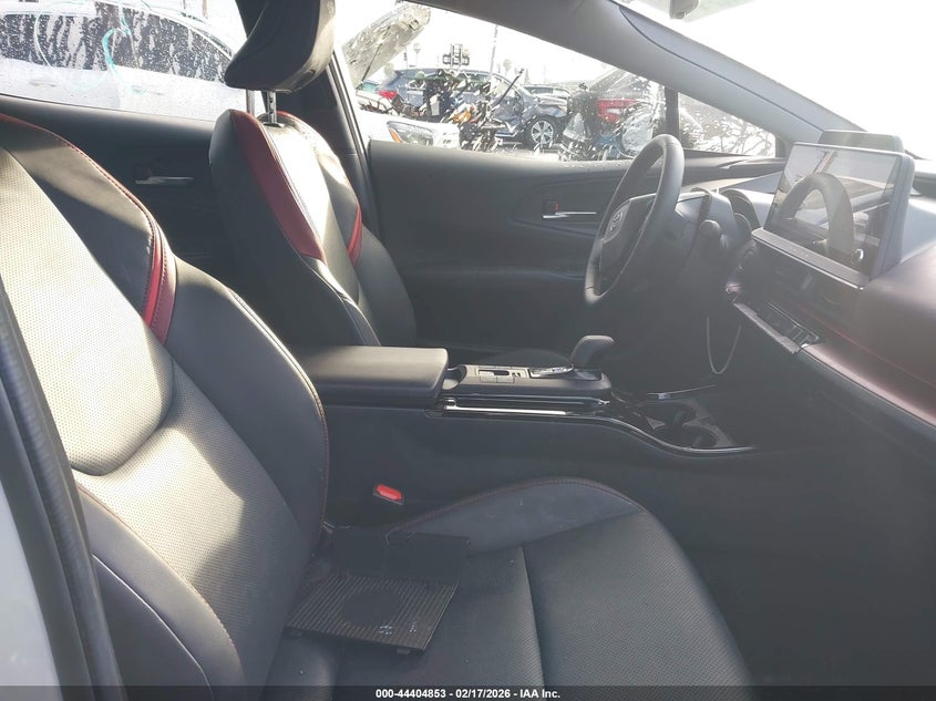 2025 Toyota Prius Plug-In Hybrid Xse