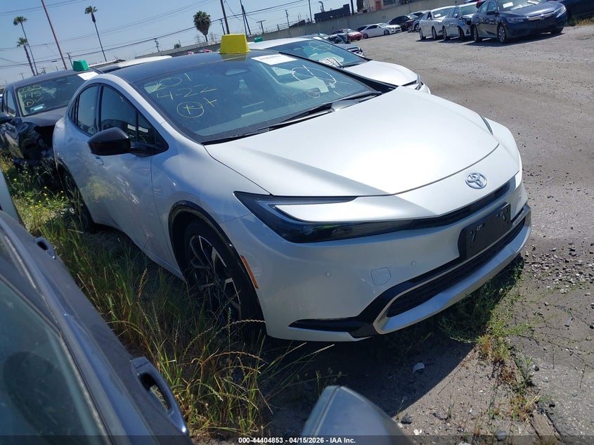 2025 Toyota Prius Plug-In Hybrid Xse