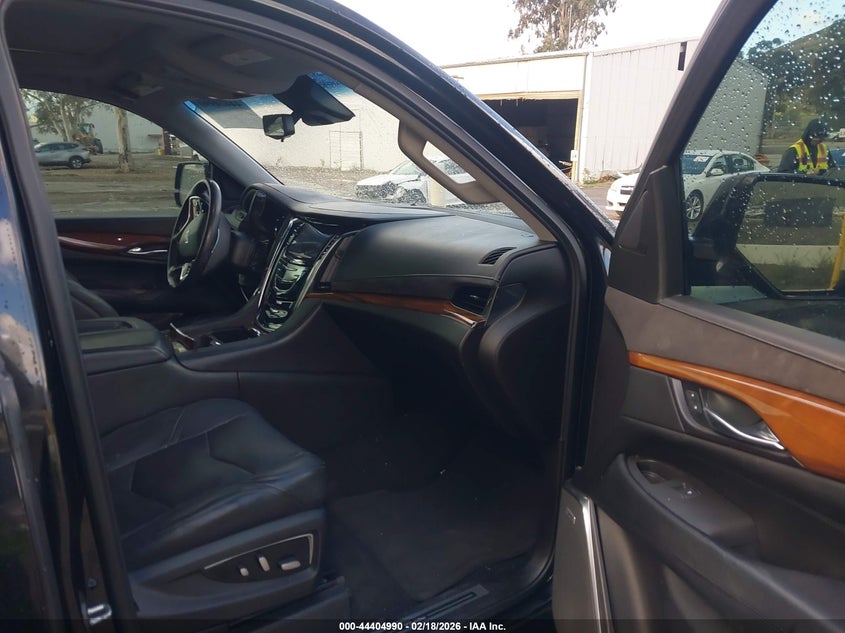 2017 Cadillac Escalade Luxury