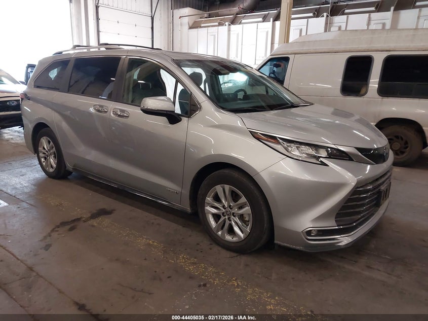 2021 Toyota Sienna Limited