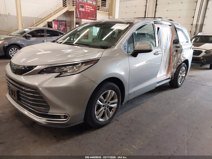 2021 Toyota Sienna Limited