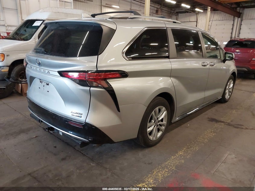 2021 Toyota Sienna Limited