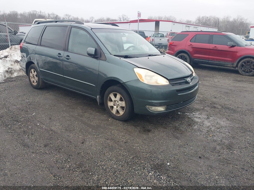 2004 Toyota Sienna Xle