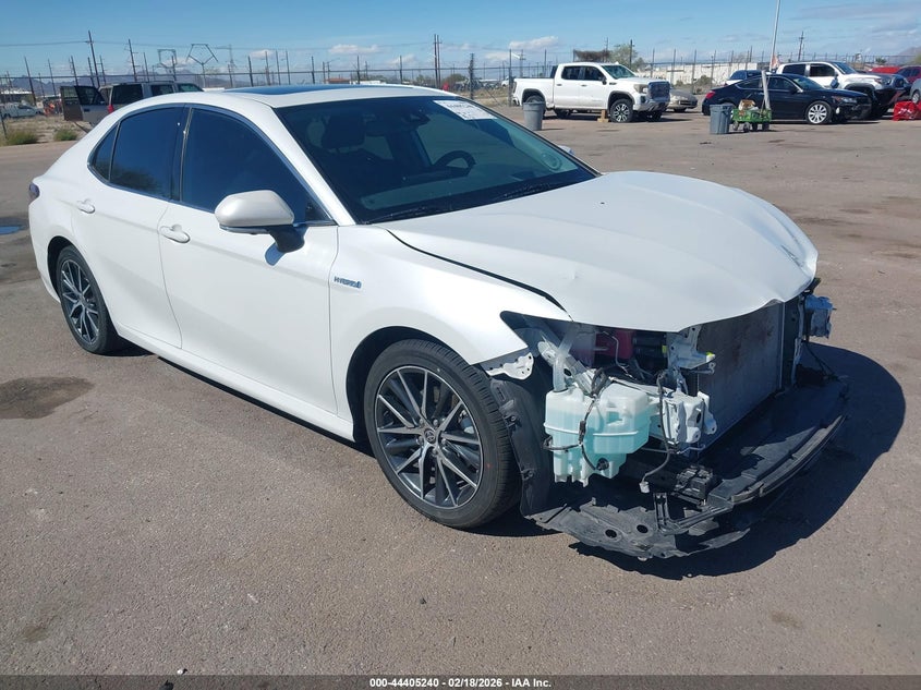 2021 Toyota Camry Xle Hybrid