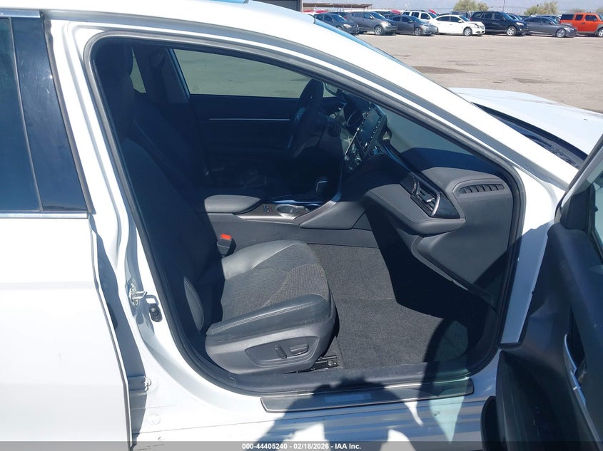 2021 Toyota Camry Xle Hybrid