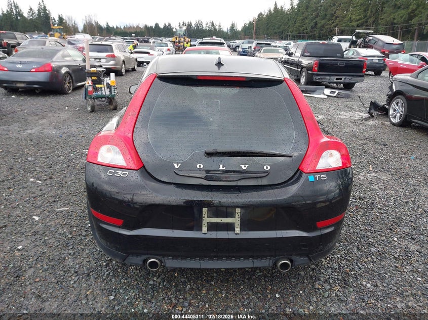 2013 Volvo C30 T5/T5 Platinum/T5 Premier/T5 Premier Plus/T5 R-Design/T5 R-Design Platinum/T5 R-Design Premier VIN: YV1672MK6D2302023 Lot: 44405311