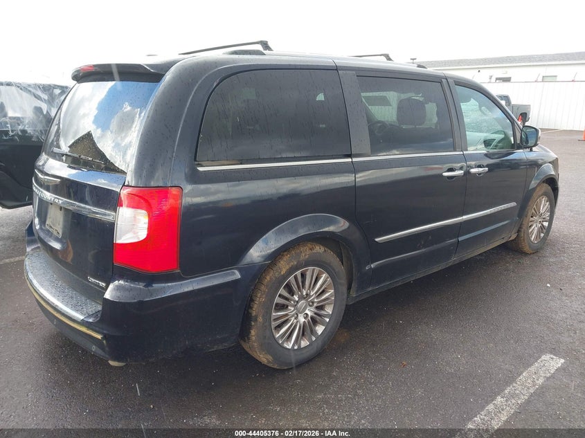 2011 Chrysler Town & Country Limited