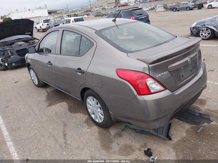 2016 Nissan Versa 1.6 S+