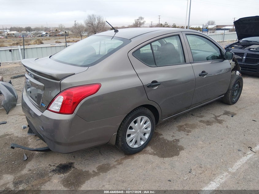 2016 Nissan Versa 1.6 S+