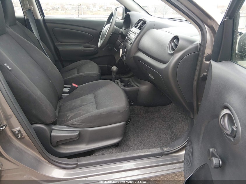 2016 Nissan Versa 1.6 S+