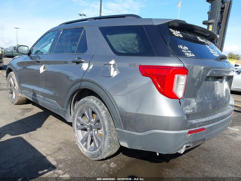 2022 Ford Explorer Xlt