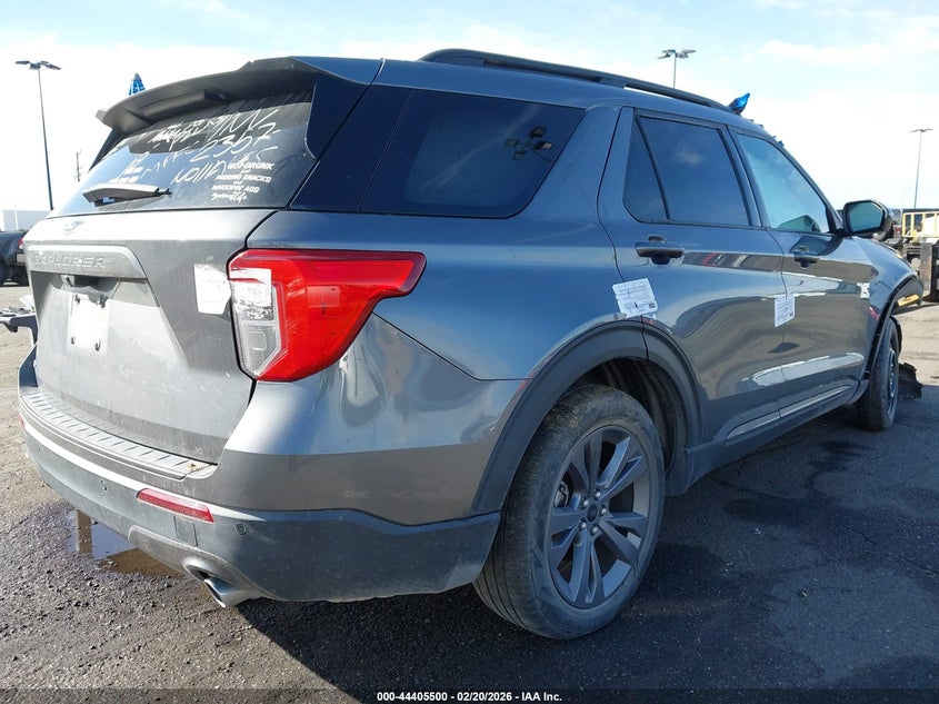 2022 Ford Explorer Xlt