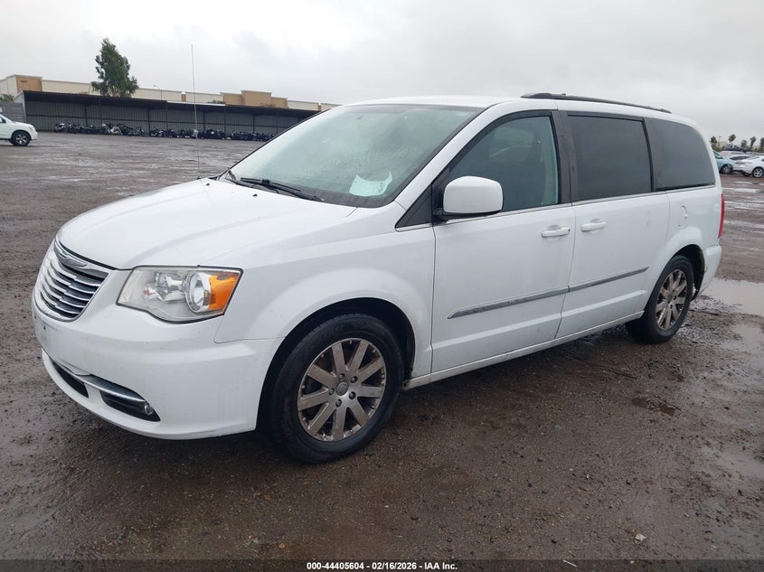 2016 Chrysler Town & Country Touring