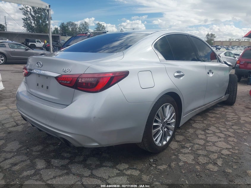 2018 Infiniti Q50 3.0T Luxe