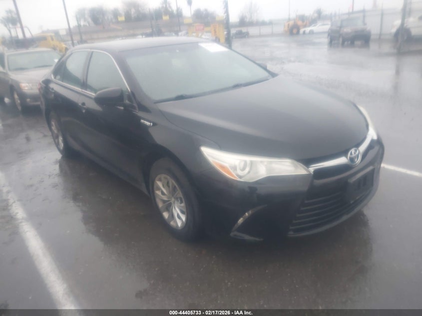 2015 Toyota Camry Hybrid