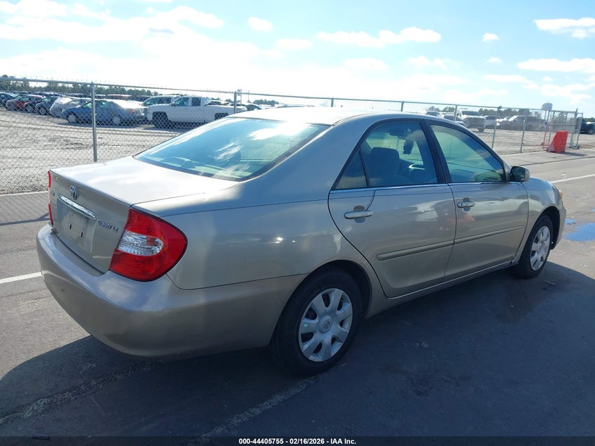 2004 Toyota Camry Le
