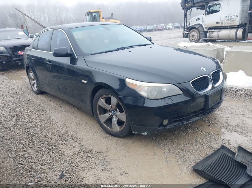 2006 BMW 525I