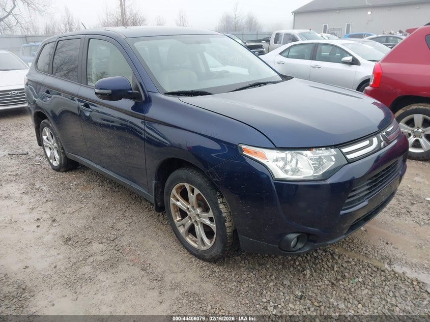 2014 Mitsubishi Outlander Se