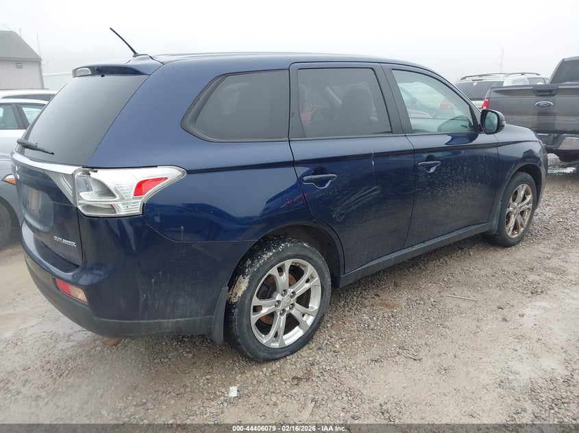 2014 Mitsubishi Outlander Se