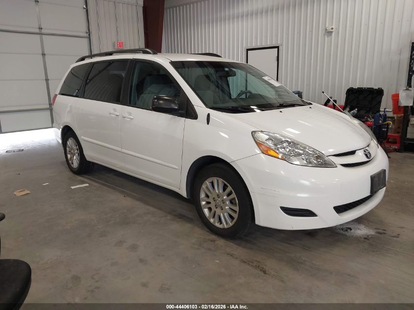 2010 Toyota Sienna Le