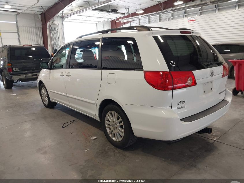 2010 Toyota Sienna Le