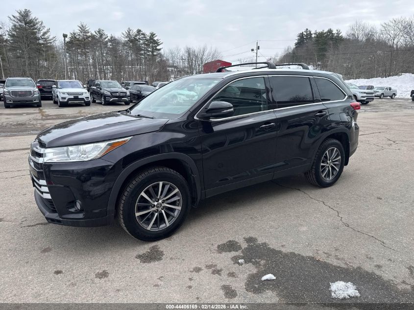 2019 Toyota Highlander Se