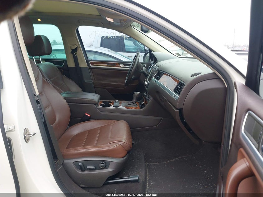 2011 Volkswagen Touareg Tdi Lux