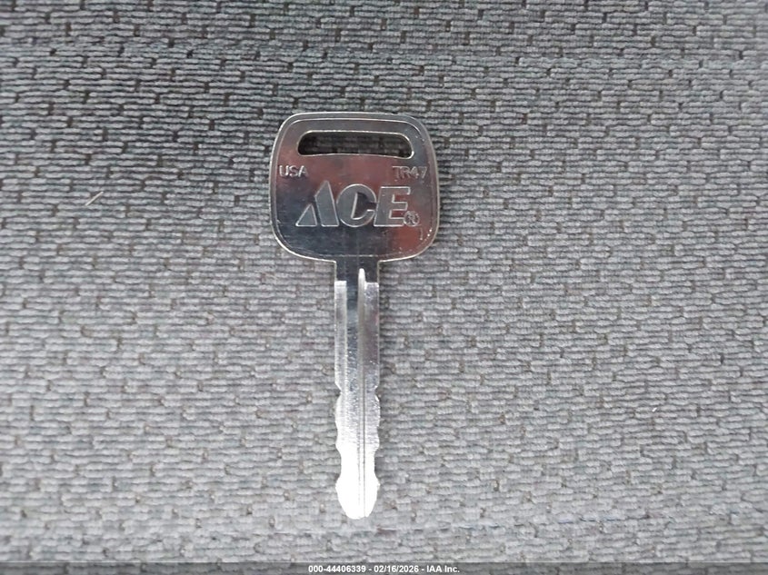 2000 Toyota Tundra Sr5 V8 VIN: 5TBRT3415YS021480 Lot: 44406339